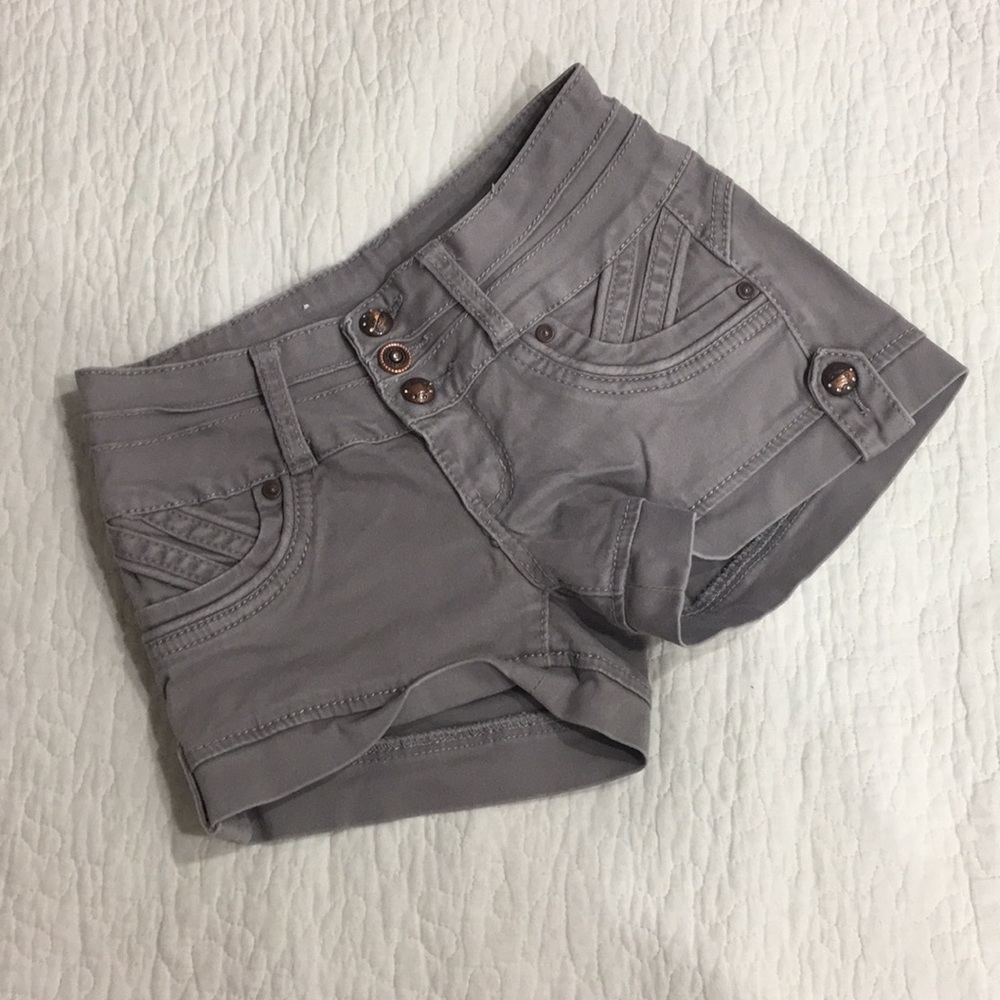 Slightly high waisted gray shorts